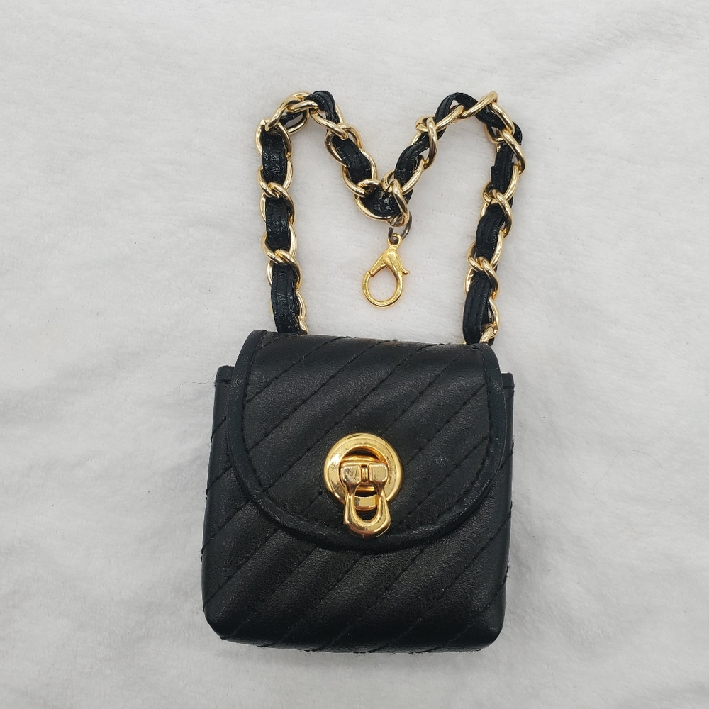 ♤♤ Lillian Vernon Quilted Black Faux Leather Coin Purse with Gold Chain 3" x 3"